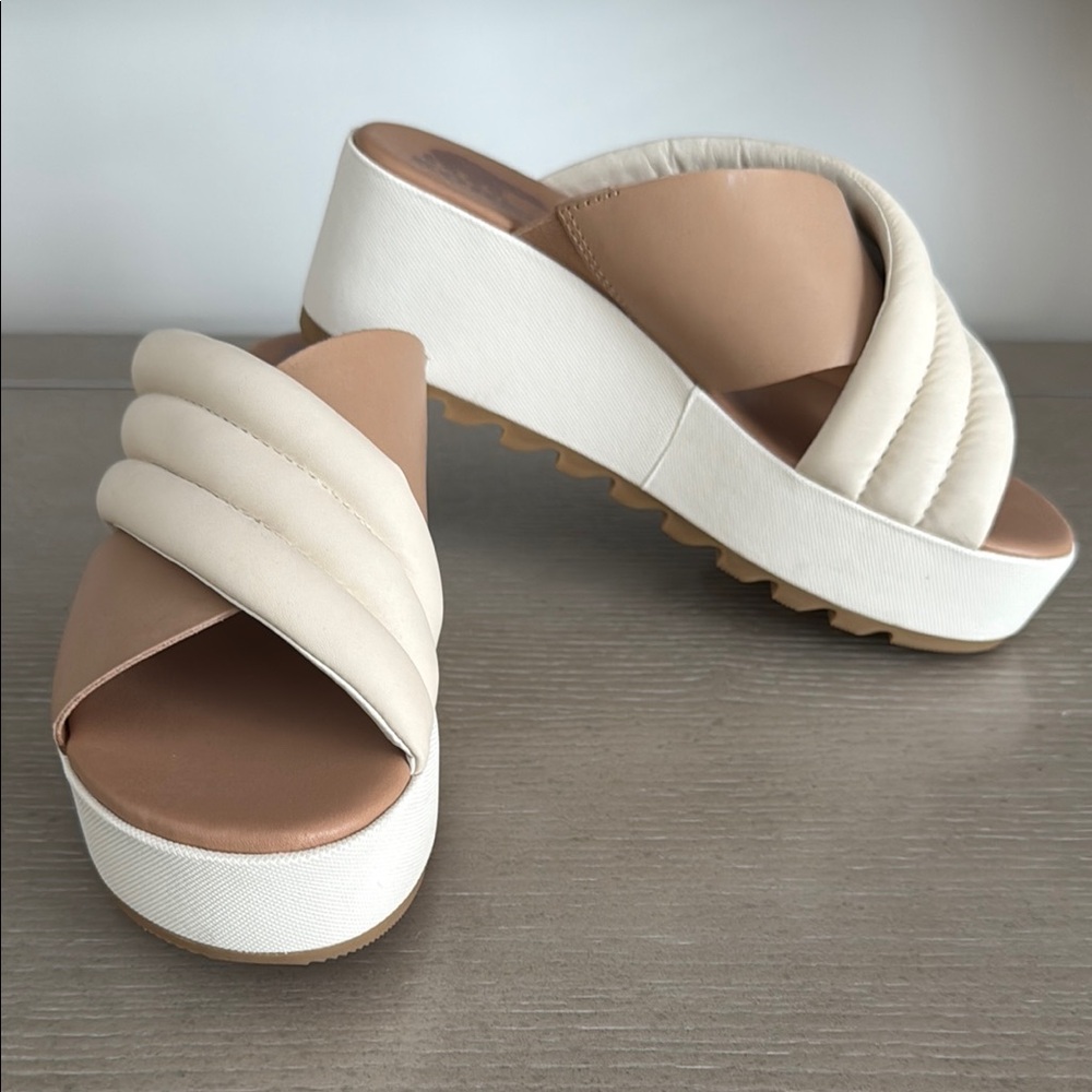 Sorel Cream and Tan Platform Sandals with Quilted Straps